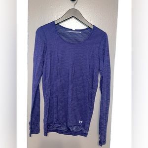 WOMENS UNDER ARMOUR SHIRT, SIZE MEDIUM, ATHLETIC WEAR